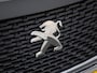 Peugeot e-2008 EV Active 50 kWh | Apple Carplay/Android Auto | Pack Safety Plus | DAB ontvanger | Keyless start | Stuurwiel multifunctioneel | Bluetooth telefoonvoorbereiding |