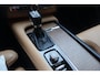 Volvo XC90 2.0 D5 AWD First Edition Inscription | Origineel NL | B&W Audio | Luchtvering | ACC | HUD | Panoramadak |