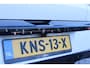 Lancia Ypsilon 1.2 Hybrid 110PK AUTOMAAT LX | CAMERA VOOR + ACHTER | PARKEERSENSOREN VOOR + ACHTER | DRIVE PACK: ADAPTIVE CRUISE CONTROL/DODEHOEK DETECTIE/ELEKTRISCH INKLAPBARE BUITENSPIEGELS/SPROTIEF STUURWIEL | SFEER VERLICHTING | CLIMATE CONTROL | DRAADLOZE APPLE CARPLAY/ANDROID AUTO | DRAADLOZE TELEFOONLADER | 17" LICHTMETALEN VELGEN "DIAMOND CUT" | WIELKASTEN "GLOSSY BLACK" | PRIVACY GLAS ACHTER | PREMIUM STOELBEKLEDING "GRIGIO ANTRACITE" | KLEUR: "BIANCO QUARZO" |