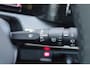 Lancia Ypsilon 1.2 Hybrid 110PK AUTOMAAT LX | CAMERA VOOR + ACHTER | PARKEERSENSOREN VOOR + ACHTER | DRIVE PACK: ADAPTIVE CRUISE CONTROL/DODEHOEK DETECTIE/ELEKTRISCH INKLAPBARE BUITENSPIEGELS/SPROTIEF STUURWIEL | SFEER VERLICHTING | CLIMATE CONTROL | DRAADLOZE APPLE CARPLAY/ANDROID AUTO | DRAADLOZE TELEFOONLADER | 17" LICHTMETALEN VELGEN "DIAMOND CUT" | WIELKASTEN "GLOSSY BLACK" | PRIVACY GLAS ACHTER | PREMIUM STOELBEKLEDING "GRIGIO ANTRACITE" | KLEUR: "BIANCO QUARZO" |