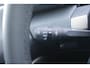 Lancia Ypsilon 1.2 Hybrid 110PK AUTOMAAT LX | CAMERA VOOR + ACHTER | PARKEERSENSOREN VOOR + ACHTER | DRIVE PACK: ADAPTIVE CRUISE CONTROL/DODEHOEK DETECTIE/ELEKTRISCH INKLAPBARE BUITENSPIEGELS/SPROTIEF STUURWIEL | SFEER VERLICHTING | CLIMATE CONTROL | DRAADLOZE APPLE CARPLAY/ANDROID AUTO | DRAADLOZE TELEFOONLADER | 17" LICHTMETALEN VELGEN "DIAMOND CUT" | WIELKASTEN "GLOSSY BLACK" | PRIVACY GLAS ACHTER | PREMIUM STOELBEKLEDING "GRIGIO ANTRACITE" | KLEUR: "BIANCO QUARZO" |