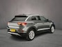 Volkswagen T-Roc Life Edition 1.5 TSI 150pk DSG Automaat Adaptive cruise control, Achteruitrijcamera, LED koplampen, App connect, Parkeersensoren, Airco, DAB, Radio
