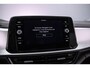 Volkswagen T-Roc Life Edition 1.5 TSI 150pk DSG Automaat Adaptive cruise control, Achteruitrijcamera, LED koplampen, App connect, Parkeersensoren, Airco, DAB, Radio