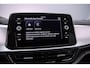 Volkswagen T-Roc Life Edition 1.5 TSI 150pk DSG Automaat Adaptive cruise control, Achteruitrijcamera, LED koplampen, App connect, Parkeersensoren, Airco, DAB, Radio