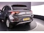 Volkswagen T-Roc Life Edition 1.5 TSI 150pk DSG Automaat Adaptive cruise control, Achteruitrijcamera, LED koplampen, App connect, Parkeersensoren, Airco, DAB, Radio
