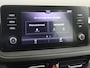 Skoda Fabia 1.0 TSI Ambition | CarPlay | Keyless | Lane- en frontassist | Parkeersensoren achter | DAB radio | Cruise control |