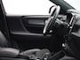 Volvo XC40 T4 Recharge R-Design / Panoramadak / 360 Camera / Elektrische Stoelen / Harman Kardon / Stoel+Stuurverwarming / 20" Wielen / Adaptive Cruise /
