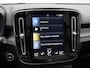 Volvo XC40 T4 Recharge R-Design / Panoramadak / 360 Camera / Elektrische Stoelen / Harman Kardon / Stoel+Stuurverwarming / 20" Wielen / Adaptive Cruise /