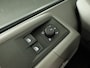 Volkswagen Crafter 35 2.0 TDI L3H3 Highline EURO VI 140 pk Automaat | Navigatie | Trekhaak | Parkeersensoren | Achteruitrijcamera | Cruise control |