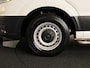 Volkswagen Crafter 35 2.0 TDI L3H3 Highline EURO VI 140 pk Automaat | Navigatie | Trekhaak | Parkeersensoren | Achteruitrijcamera | Cruise control |