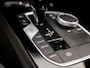 BMW 2-Serie 218 M Sport Automaat (M PAKKET, KUIPSTOELEN, 1e EIGENAAR, APPLE CARPLAY, GROOT NAVI, GETINT GLAS, ALCANTARA, SFEERVERLICHTING, NIEUWSTAAT)