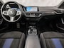 BMW 2-Serie 218 M Sport Automaat (M PAKKET, KUIPSTOELEN, 1e EIGENAAR, APPLE CARPLAY, GROOT NAVI, GETINT GLAS, ALCANTARA, SFEERVERLICHTING, NIEUWSTAAT)