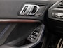 BMW 2-Serie 218 M Sport Automaat (M PAKKET, KUIPSTOELEN, 1e EIGENAAR, APPLE CARPLAY, GROOT NAVI, GETINT GLAS, ALCANTARA, SFEERVERLICHTING, NIEUWSTAAT)