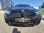BMW 5-Serie Touring 520d Business Edition Plus M-Pakket / Panoramadak.