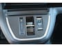 Peugeot Expert Standaard - Elektrisch | 16" stalen velgen | 3 regeneratieve rem modi via paddles achter stuurwiel | 5" zwart/wit Touchscreen FM/DAB+-Radio met Bluetooth, USB-A aansluiting