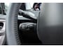 Peugeot 2008 1.2 PureTech Style | Cruise control | Climate control | Panoramadak | Navigatie | Lichtmetalen velgen 16'' | Multifunctioneel stuurwiel |