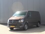 Volkswagen Transporter 2.0 TDI 150pk DSG L1H2 Highline | Navigatie | Cruise control | Bluetooth | Bearlock
