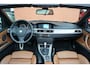 BMW 3-Serie Cabrio 320i Exclusive M Sport * Dealer onderhouden * + SPORTSTOELEN / BI-XENON / BBS / STANDKACHEL