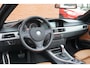 BMW 3-Serie Cabrio 320i Exclusive M Sport * Dealer onderhouden * + SPORTSTOELEN / BI-XENON / BBS / STANDKACHEL