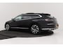 Volkswagen Arteon Shooting Brake 1.4 TSI eHybrid R-Line Business+ | Uitklap Trekhaak | Panoramadak | CarPlay | Digital Cockpit |