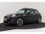 MINI Cooper 3-Deurs 1.5 Chili | JCW Pakket | Panoramadak | CarPlay | Union Jack Lampen | Climate Control | Sportstoelen | Navi |