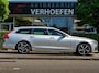 Volvo V90 2.0 T4 R-DESIGN SPORT | APPLE CARPLAY | HARMAN KARDON AUDIO | MEMORY SEATS | TREKHAAK | LEDER | LANE ASSIST | CRUISE