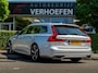 Volvo V90 2.0 T4 R-DESIGN SPORT | APPLE CARPLAY | HARMAN KARDON AUDIO | MEMORY SEATS | TREKHAAK | LEDER | LANE ASSIST | CRUISE