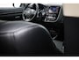 Mitsubishi Outlander 2.0 Instyle | 7 Persoons | SCHUIFDAK | STUURVERWARMING | DAB | CAMERA | TREKHAAK | 18"
