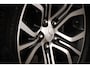 Mitsubishi Outlander 2.0 Instyle | 7 Persoons | SCHUIFDAK | STUURVERWARMING | DAB | CAMERA | TREKHAAK | 18"