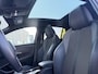 Peugeot 208 1.2 GT Automaat | Panoramadak | Parkeersensoren | Achteruitrijcamera | Navigatiesysteem | Sportstoelen | Apple carplay | Metallic lak | 17" velgen |