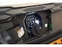 Kia Niro EV e-Niro DynamicLine 64.8 kWh 3-fase [ Navi Adapt.cruise Apple / Android Camera Stoel-en stuurverwarming ]