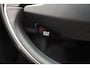 Kia Niro EV e-Niro DynamicLine 64.8 kWh 3-fase [ Navi Adapt.cruise Apple / Android Camera Stoel-en stuurverwarming ]