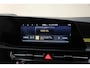 Kia Niro EV e-Niro DynamicLine 64.8 kWh 3-fase [ Navi Adapt.cruise Apple / Android Camera Stoel-en stuurverwarming ]