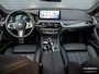 BMW 5-Serie Touring 530e M-Sport Pano Laser HK-Audio 20" Head-Up Leer Sfeer Keyless