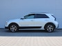 Kia Niro Hybrid 1.6 GDi DynamicPlusLine | Stuur-/stoelverwarming | Schuifdak | Elek. stoelverstelling + achterklep | Dodehoekdetectie | Camera | Telefoonlader | HK audio | LED |