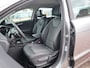 Kia Niro Hybrid 1.6 GDi DynamicLine / Camera / Pilot Assist / Half Leder