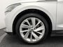 Skoda Enyaq iV 60 First Edition SOH 94,1% | Warmtepomp | Trekhaak | Matrix Led | Stoel/Stuurverwarming | Camera | Navigatie