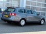 Volkswagen Passat 1.6 FSI Comfortline 6-Bak Clima Cruise Pdc Trekhaak NL-auto!