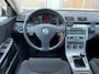 Volkswagen Passat 1.6 FSI Comfortline 6-Bak Clima Cruise Pdc Trekhaak NL-auto!