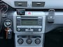Volkswagen Passat 1.6 FSI Comfortline 6-Bak Clima Cruise Pdc Trekhaak NL-auto!