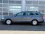 Volkswagen Passat 1.6 FSI Comfortline 6-Bak Clima Cruise Pdc Trekhaak NL-auto!
