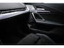BMW iX1 eDrive20 67 kWh | INNOVATION PACK | PANORAMADAK | HEAD UP | MASSAGE | STUURVERWARMING | 360 CAMERA | 19"
