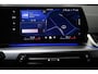 BMW iX1 eDrive20 67 kWh | INNOVATION PACK | PANORAMADAK | HEAD UP | MASSAGE | STUURVERWARMING | 360 CAMERA | 19"
