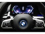 BMW iX1 eDrive20 67 kWh | INNOVATION PACK | PANORAMADAK | HEAD UP | MASSAGE | STUURVERWARMING | 360 CAMERA | 19"