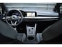 Volkswagen Golf 1.5 eTSI R-Line | Pano | Harman/Kardon | Matrix LED | ACC | Sfeerverlichting | Stuur + Stuurverwarming | Camera |