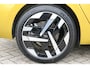 Opel Astra Electric 58 kWh Ultimate | Camera | Cruise control adaptief | Navi | Voorstoelen verwarmd | Stuurwiel verwarmd |