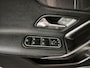 Mercedes-Benz A-klasse 180 Luxury Line | Trekhaak | Stoelverwarming | Navigatie | Climate Control |