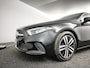 Mercedes-Benz A-klasse 180 Luxury Line | Trekhaak | Stoelverwarming | Navigatie | Climate Control |