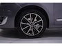 Renault Grand Scenic 1.2 TCe Bose 2e eigen. Navigatie pano-dak 17"-lmv PDC v+a 4-seizoenen banden half-lederen bekleding trekhaak keyles entry/go camera
