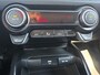 Kia Stonic 1.0 T-GDi MHEV DynamicLine | Cruise control | Achteruitrijcamera | Apple Carplay& Android Auto | LM Velgen | rijstrooksensor met correctie | Fabrieksgarantie t/m 15-02-2031 + 3x 1 jaar* | Allseason Banden | NAP